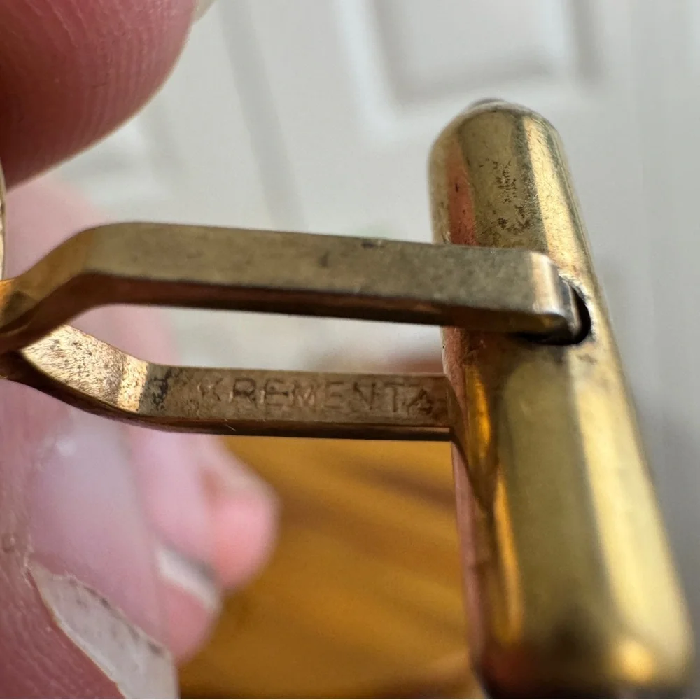 Krementz patented marked gold tone‎ oval cuff links